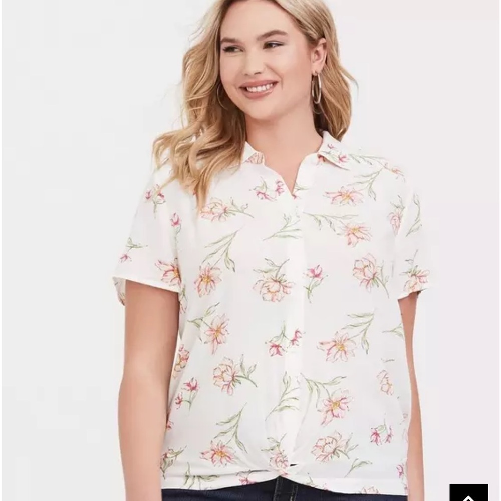 Torrid Ivory Floral Crepe Button Blouse size 2X floral Olive
